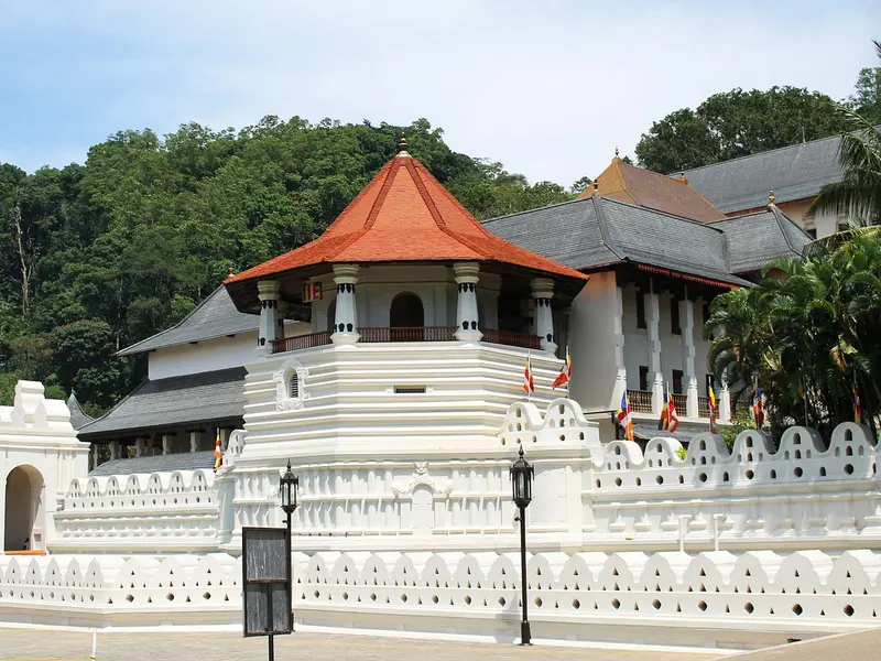 De Tempel van de Tand (Sri Dalada Maligawa) in Kandy